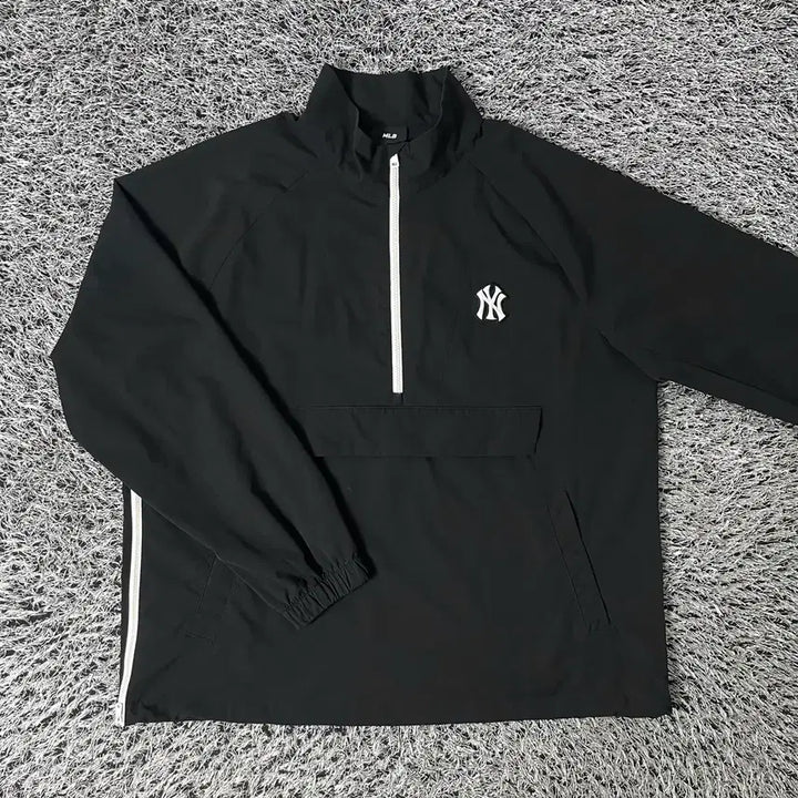 [BUNJANG] MLB NY Poly Anorak Pullover T-shirt (Oversized) / MLB 엠엘비 NY 폴리 아노락 풀오버 티셔츠 빅사이즈