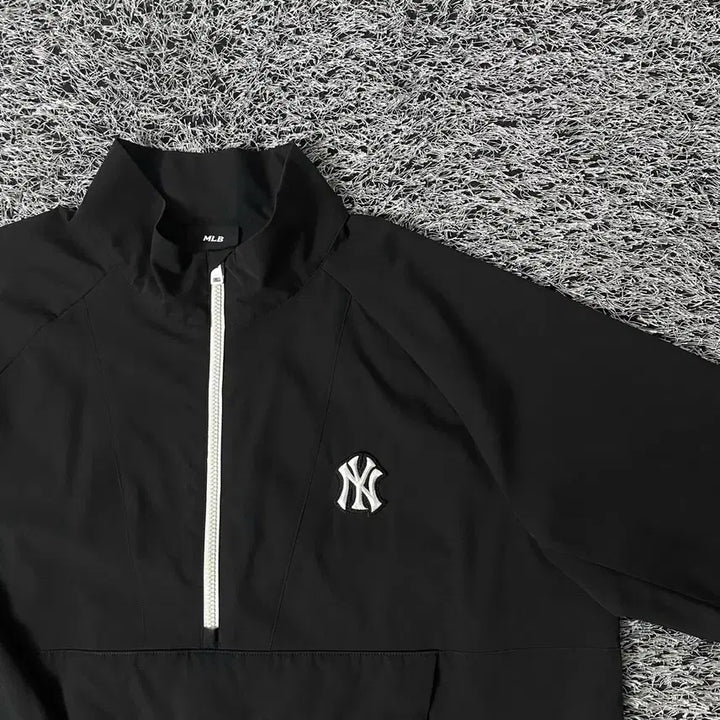[BUNJANG] MLB NY Poly Anorak Pullover T-shirt (Oversized) / MLB 엠엘비 NY 폴리 아노락 풀오버 티셔츠 빅사이즈