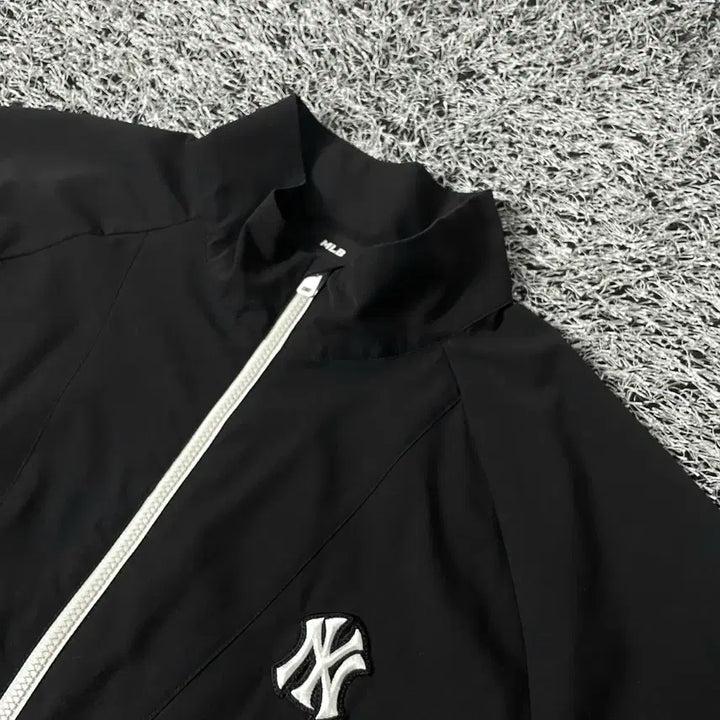 [BUNJANG] MLB NY Poly Anorak Pullover T-shirt (Oversized) / MLB 엠엘비 NY 폴리 아노락 풀오버 티셔츠 빅사이즈
