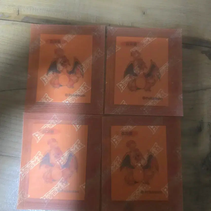 [SOLD OUT] 포켓몬띠부씰 30주년 기념 리자몽 4장일괄