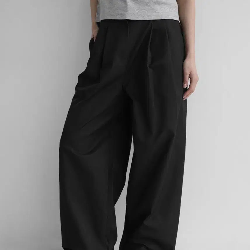 [BUNJANG] Manique Basmi Pintuck Wide Slacks Black S / 매니크 바스미 핀턱 와이드 슬랙스 블랙 s