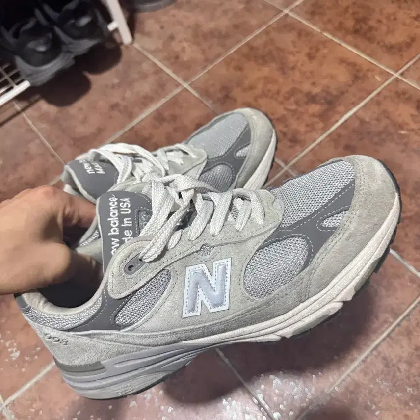 [BUNJANG] New Balance 993 Sneakers / 뉴발란스 993