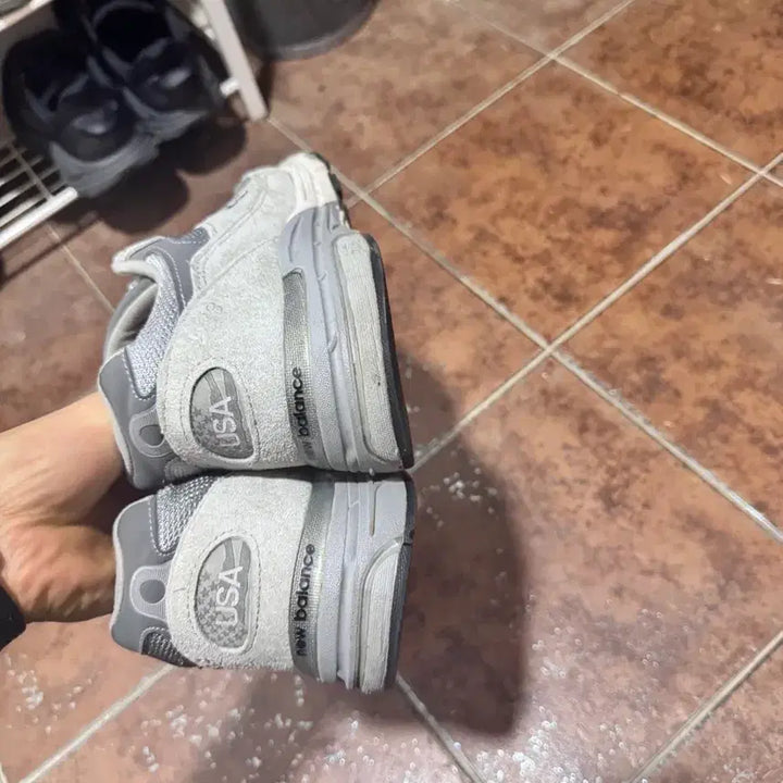 [BUNJANG] New Balance 993 Sneakers / 뉴발란스 993
