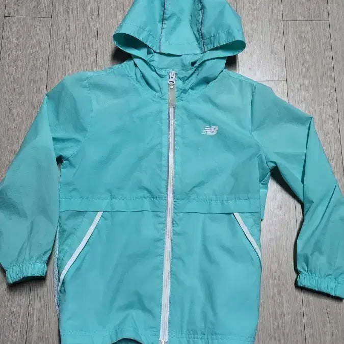 [BUNJANG] New Balance Kids Windbreaker Size 130 (7-8 Years) / 뉴발 키즈 바람막이 130(7~8세)