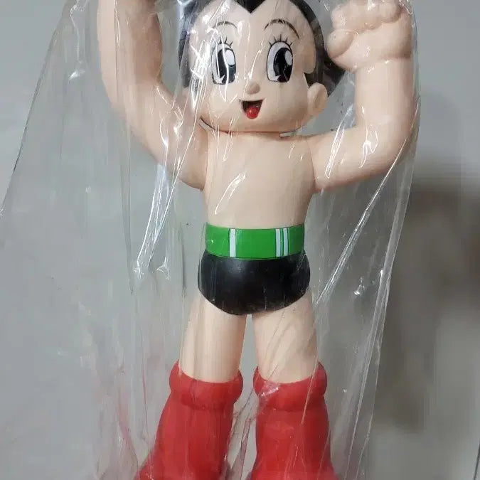 [BUNJANG] Astro Boy Sofubi Piggy Bank / 아톰 소프비 저금통