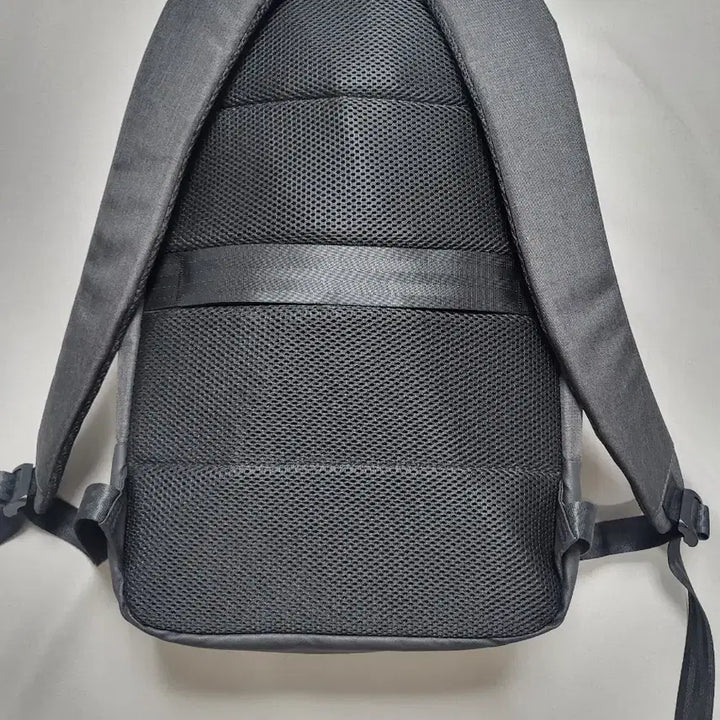 [BUNJANG] National Geographic Trevia Backpack / 내셔널지오그래픽 트레비아 백팩