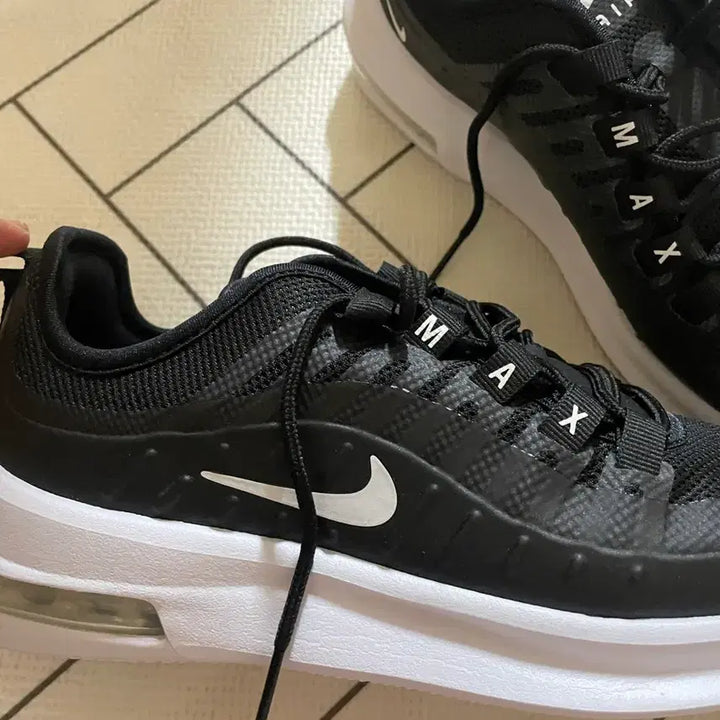 [BUNJANG] Nike Air Max Axis Black Sneakers / 나이키 에어맥스 엑시스 블랙