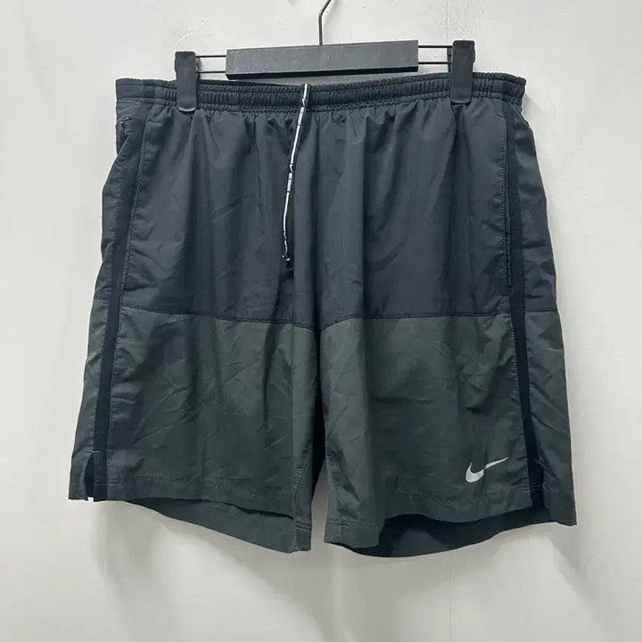 [BUNJANG] Nike Running Shorts Black/Grey XS / [만원 아라비아빈티지]나이키 러닝 반바지 블랙/그레이 XS