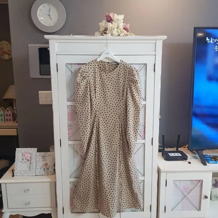 [BUNJANG] 8seconds Long Puff Sleeve Dot Pattern Dress / 에잇세컨즈 롱원피스/55
