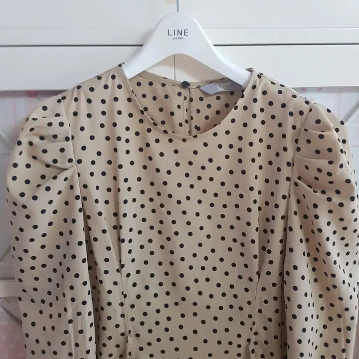 [BUNJANG] 8seconds Long Puff Sleeve Dot Pattern Dress / 에잇세컨즈 롱원피스/55