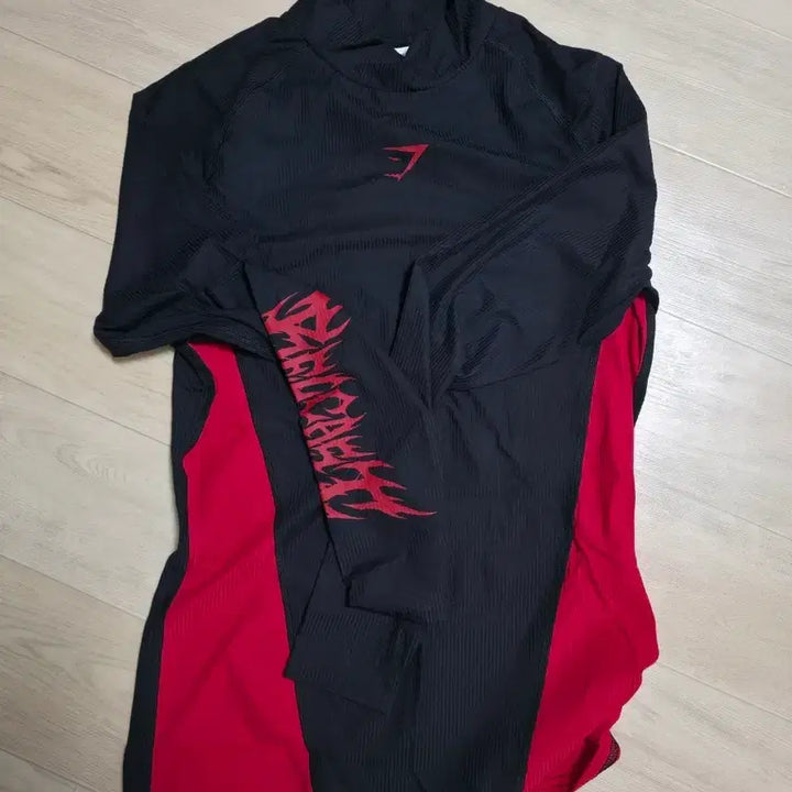 [BUNJANG] Gymshark Carlos Long Sleeve T-Shirt Medium New / 짐샤크 카를로스 롱슬리브 M 새상품
