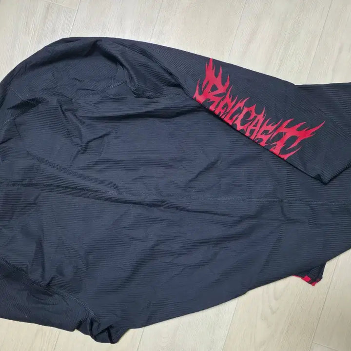[BUNJANG] Gymshark Carlos Long Sleeve T-Shirt Medium New / 짐샤크 카를로스 롱슬리브 M 새상품