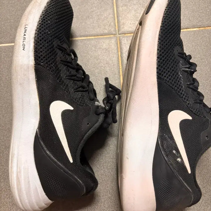 [BUNJANG] Nike Running Shoes Sneakers Black / 나이키 러닝화 운동화 블랙