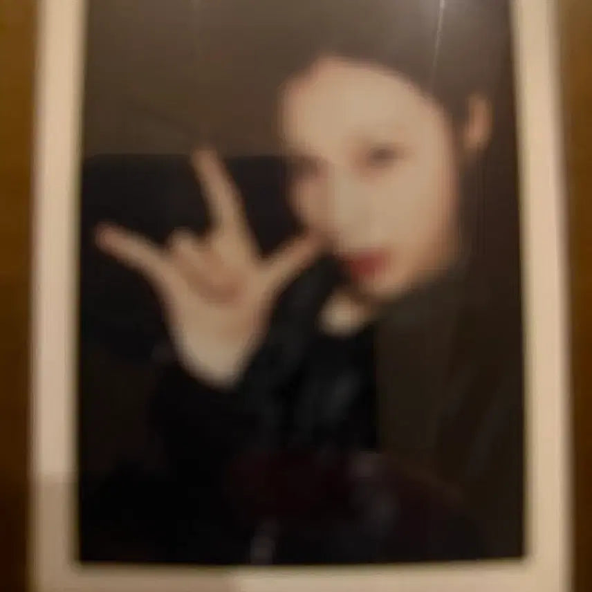 [BUNJANG] ICHILLIN Yejoo Signed Polaroids / 아이칠린 예주 친필 싸폴 폴라