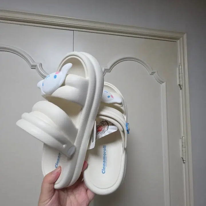 [BUNJANG] Cinnamoroll &amp; Kuromi Platform Clogs / 시나모롤 쿠로미 슬리퍼 크록스