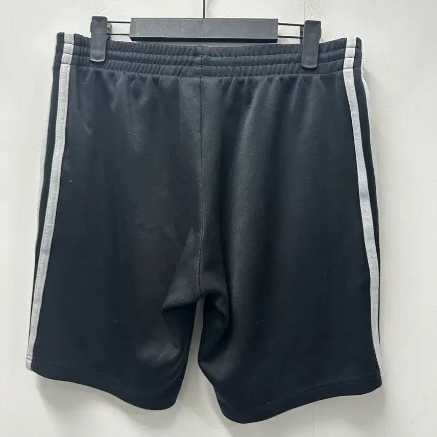 [BUNJANG] Adidas Trefoil Track Shorts Black S / [만원 아라비아빈티지]아디다스 트레포일 반바지 블랙 S
