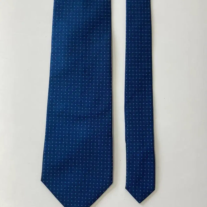 [BUNJANG] United Collection of Benetton Silk Tie / 유나이티드 컬렉션 오브 베네통 넥타이
