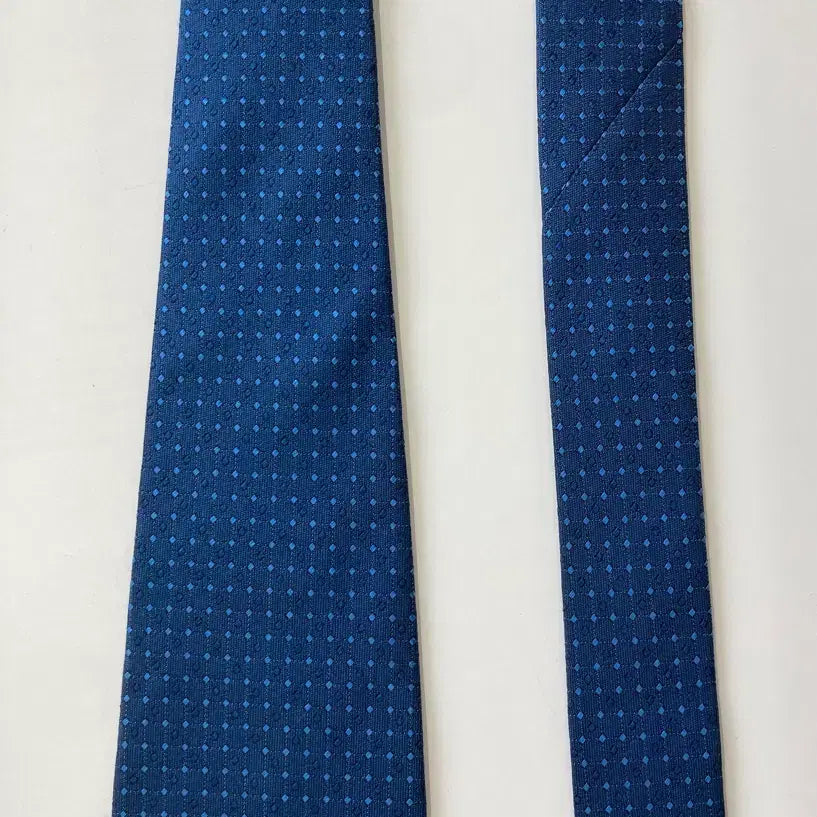 [BUNJANG] United Collection of Benetton Silk Tie / 유나이티드 컬렉션 오브 베네통 넥타이