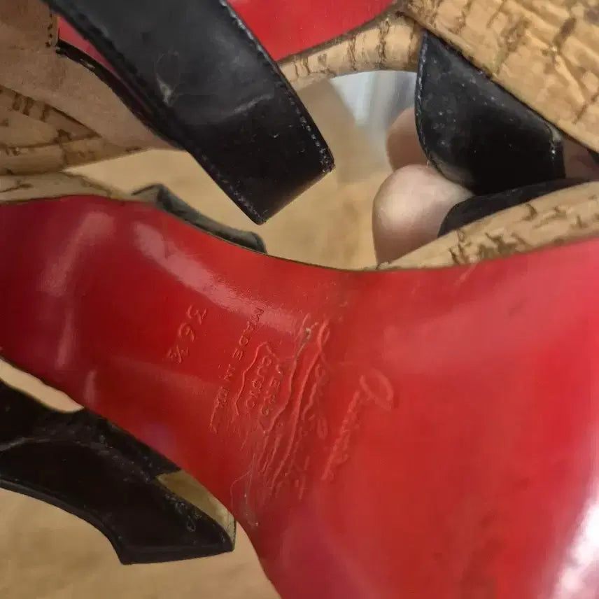 [BUNJANG] Christian Louboutin Black Wedge Heel Sandals / 크리스찬 루부탱 블랙 웨지힐 샌들