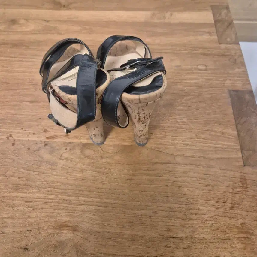 [BUNJANG] Christian Louboutin Black Wedge Heel Sandals / 크리스찬 루부탱 블랙 웨지힐 샌들