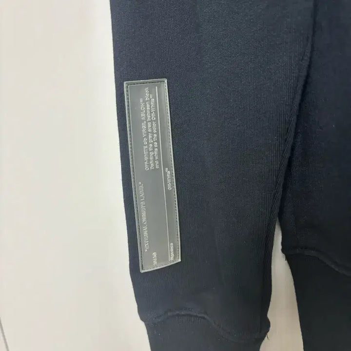 [BUNJANG] Off-White Sweatshirt / 오프화이트 맨투맨