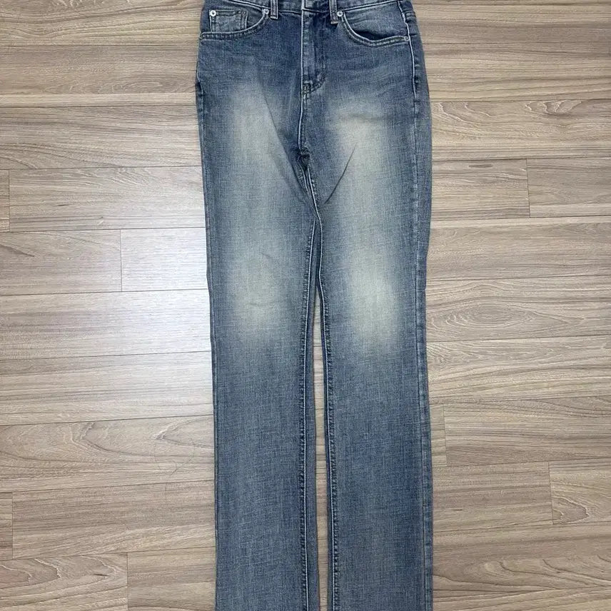 [BUNJANG] Bohemian Seoul High-Waist Jeans / 보헤미안서울 하이웨이스트 진