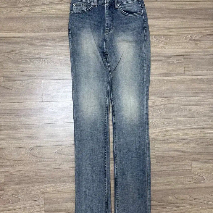 [BUNJANG] Bohemian Seoul High-Waist Jeans / 보헤미안서울 하이웨이스트 진