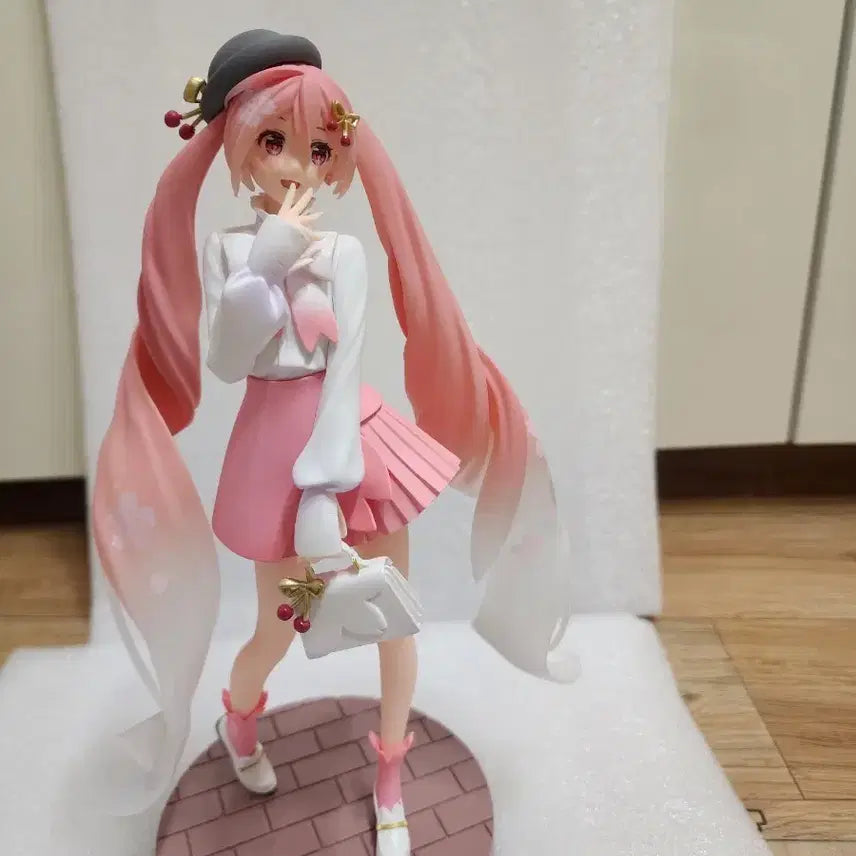 [BUNJANG] Good Smile Company Pop Parade Sakura Miku Hanami Outfit Version / 굿스마일컴퍼니 팝업퍼레이드 사쿠라 미쿠 꽃놀이 의상 버전