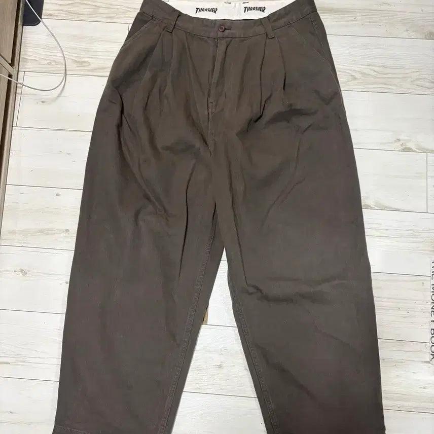 [BUNJANG] Thresh Wide Chino Pants Charcoal L / 트레셔 와이드 치노 팬츠 차콜 L