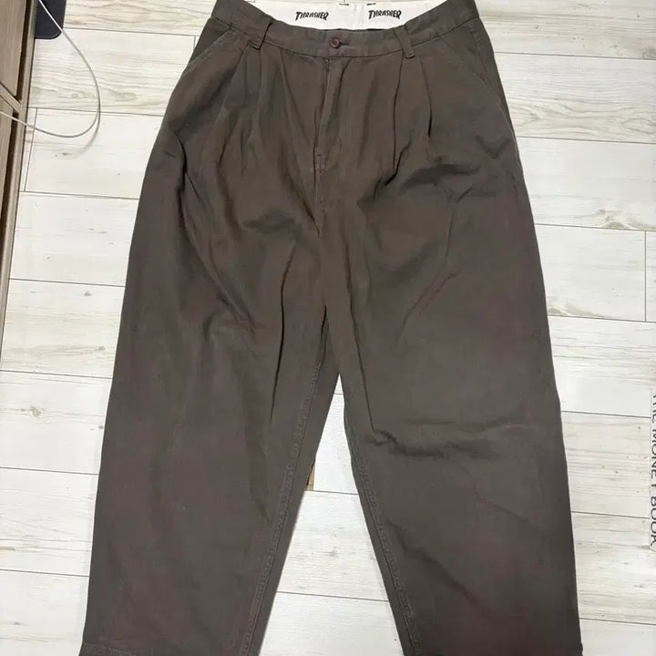 [BUNJANG] Thresh Wide Chino Pants Charcoal L / 트레셔 와이드 치노 팬츠 차콜 L