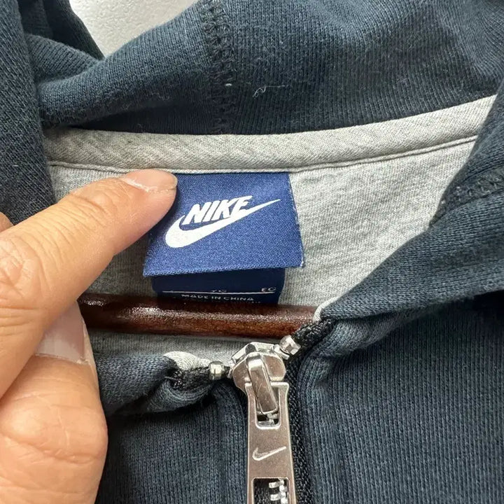 [BUNJANG] Nike Black Hooded Zip-Up Jacket Size 105 / [만원 아라비아빈티지]나이키 블랙 후드집업 105