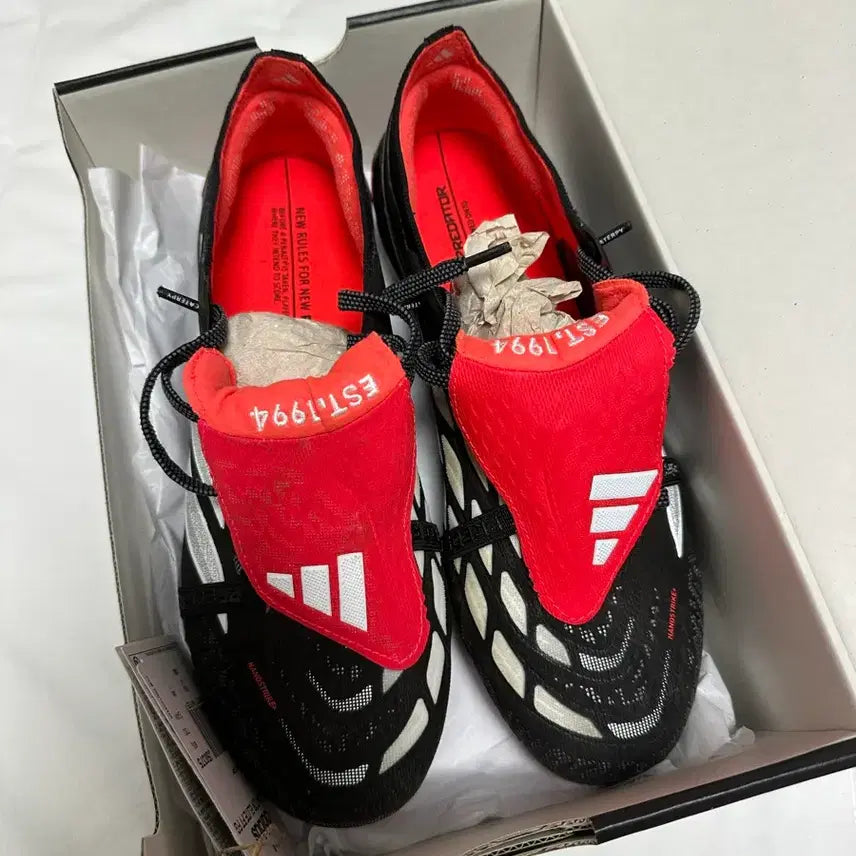 [BUNJANG] Adidas Predator 26 Football Boots Size 250 / 아디다스 프레데터 26