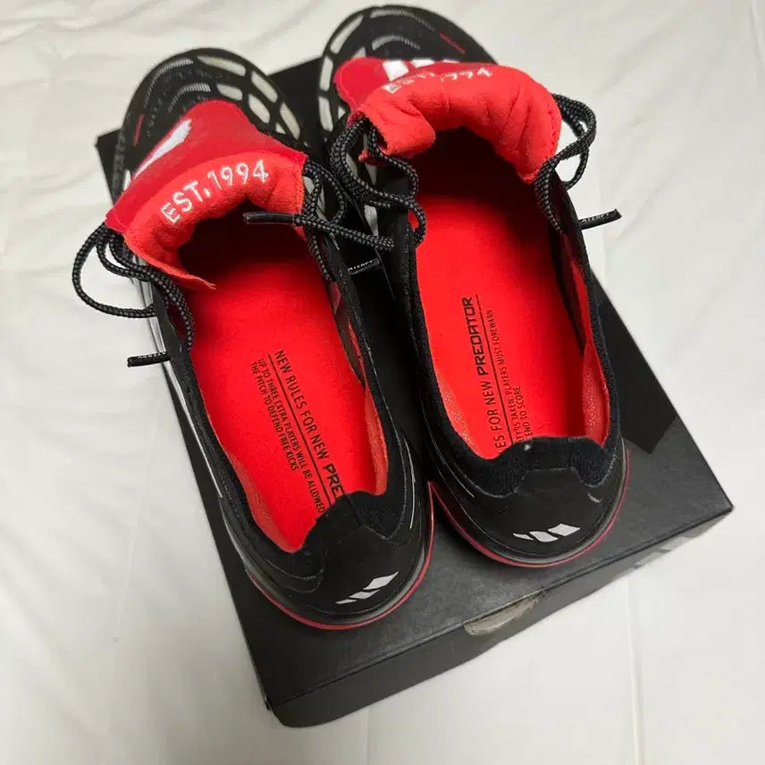 [BUNJANG] Adidas Predator 26 Football Boots Size 250 / 아디다스 프레데터 26