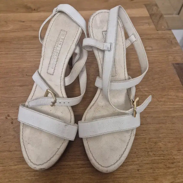 [BUNJANG] Ralph Lauren Black Label White Leather Sandal Heels / 랄프로렌 블랙라벨 화이트 샌들힐