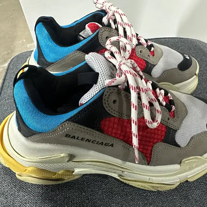 [BUNJANG] Balenciaga Triple S Multi Color Sneakers Size 40 / 발렌시아가 트리플S 멀티 40사이즈 스니커즈