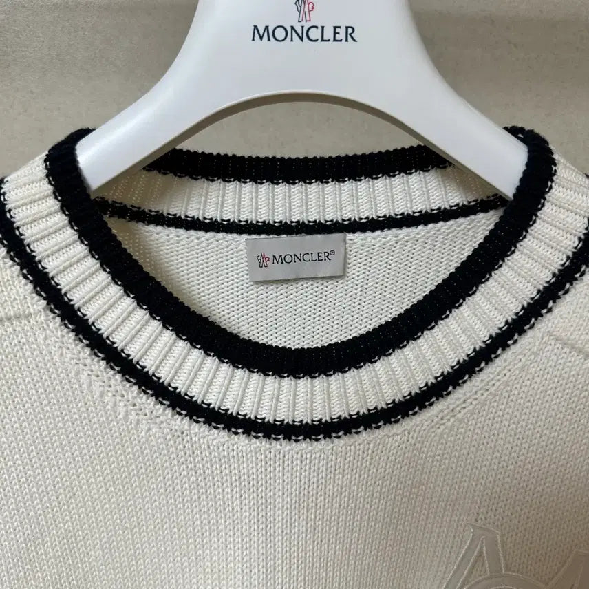 [BUNJANG] Moncler Crewneck Knit M / 몽클레어 크루넥 니트 M