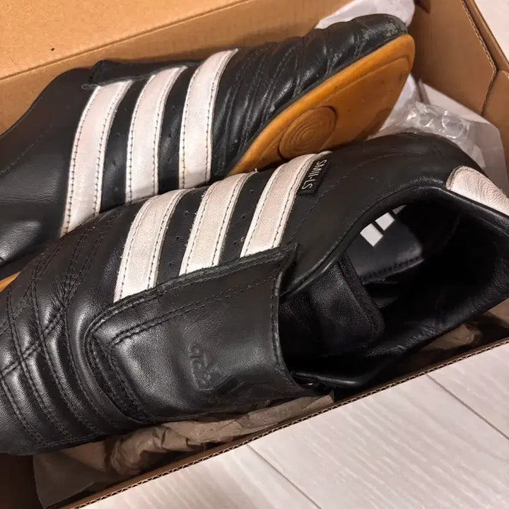 [BUNJANG] Adidas Taekwondo Shoes 230mm / 아디다스 태권도 230