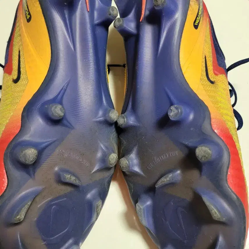 [BUNJANG] Nike Phantom Football Boots 265mm / 나이키 팬텀 축구화 265mm