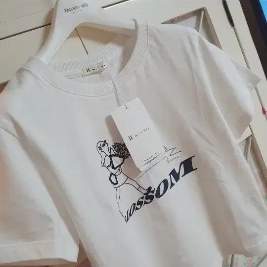 [BUNJANG] It Michaa T-Shirt White Black Print / 잇미샤 티셔츠/55-정66 새상품