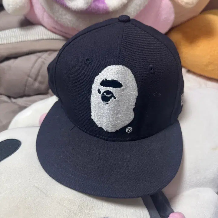 [BUNJANG] BAPE x New Era Snapback Cap Navy Size 7 1/4 / 721 베이프x뉴에라 스냅백
