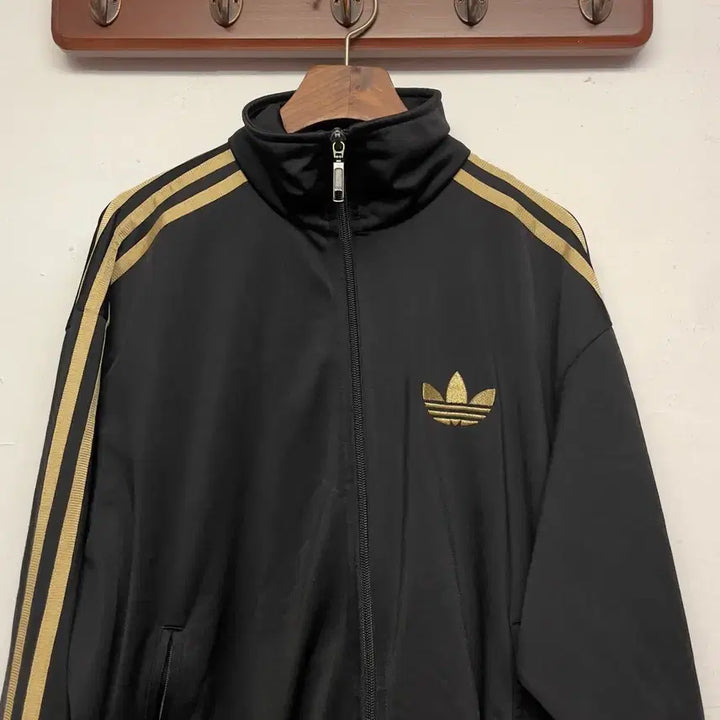 [BUNJANG] Adidas Firebird Track Jacket / 아디다스 파이어버드 검금 져지 자켓