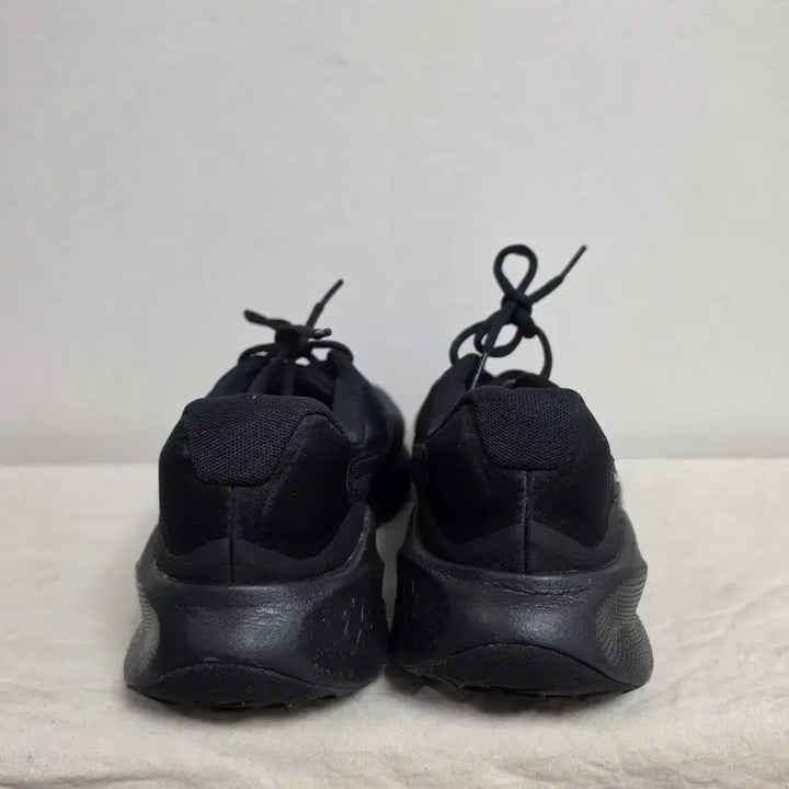 [BUNJANG] Nike Revolution 7 All Black Running Shoes / 275나이키 레볼루션7 올블랙  -921
