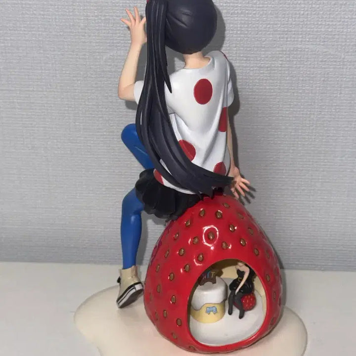 [BUNJANG] K-On! Azusa Nakano Strawberry Scale Figure / 급처 이번주만) 케이온 아즈사 딸기 스케일 피규어