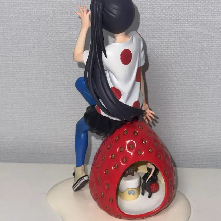 [BUNJANG] K-On! Azusa Nakano Strawberry Scale Figure / 급처 이번주만) 케이온 아즈사 딸기 스케일 피규어