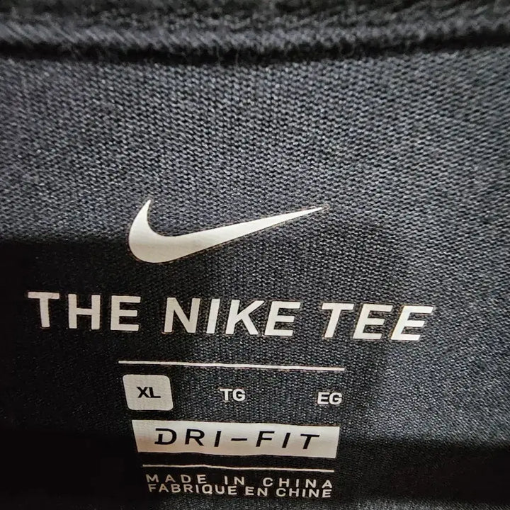 [BUNJANG] Nike Dri-FIT Black Short Sleeve T-Shirt / 나이키 드라이핏 블랙 반팔 티셔츠