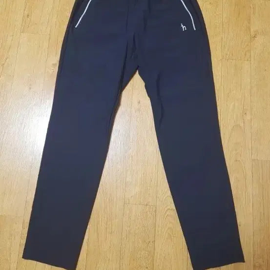 [BUNJANG] Hazzys Functional Thin Ice Cooling Woven Training Pants (Navy, 30-inch) / (새상품급) 헤지스 기능성 얇은 아이스 쿨링 우븐 트레이닝 바지,30인치