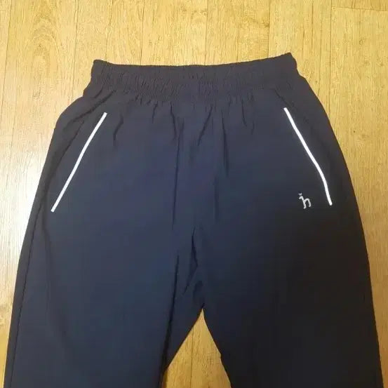 [BUNJANG] Hazzys Functional Thin Ice Cooling Woven Training Pants (Navy, 30-inch) / (새상품급) 헤지스 기능성 얇은 아이스 쿨링 우븐 트레이닝 바지,30인치