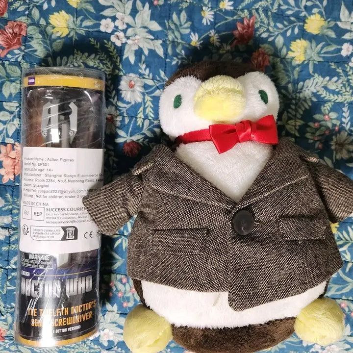 [BUNJANG] Doctor Who Eleventh Doctor Penguin Plush + Sonic Screwdriver Toy / 6/12까지반택포)닥터후 맷닥 11닥터 펭귄 인형 소닉 스크류드라이버