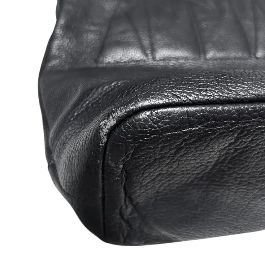 [BUNJANG] ANNA SUI Logo Embossed Pebbled Leather Tote Bag / 안나수이 로고엠포싱 레더 토트백
