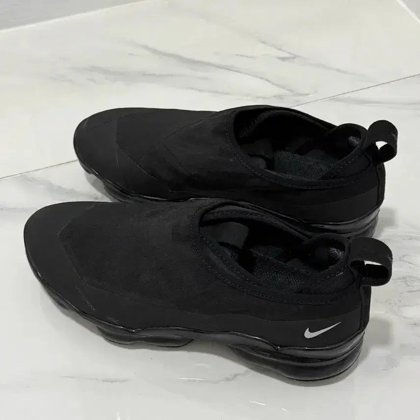 [SOLD OUT] 나이키 에어 베이퍼맥스 목 롬